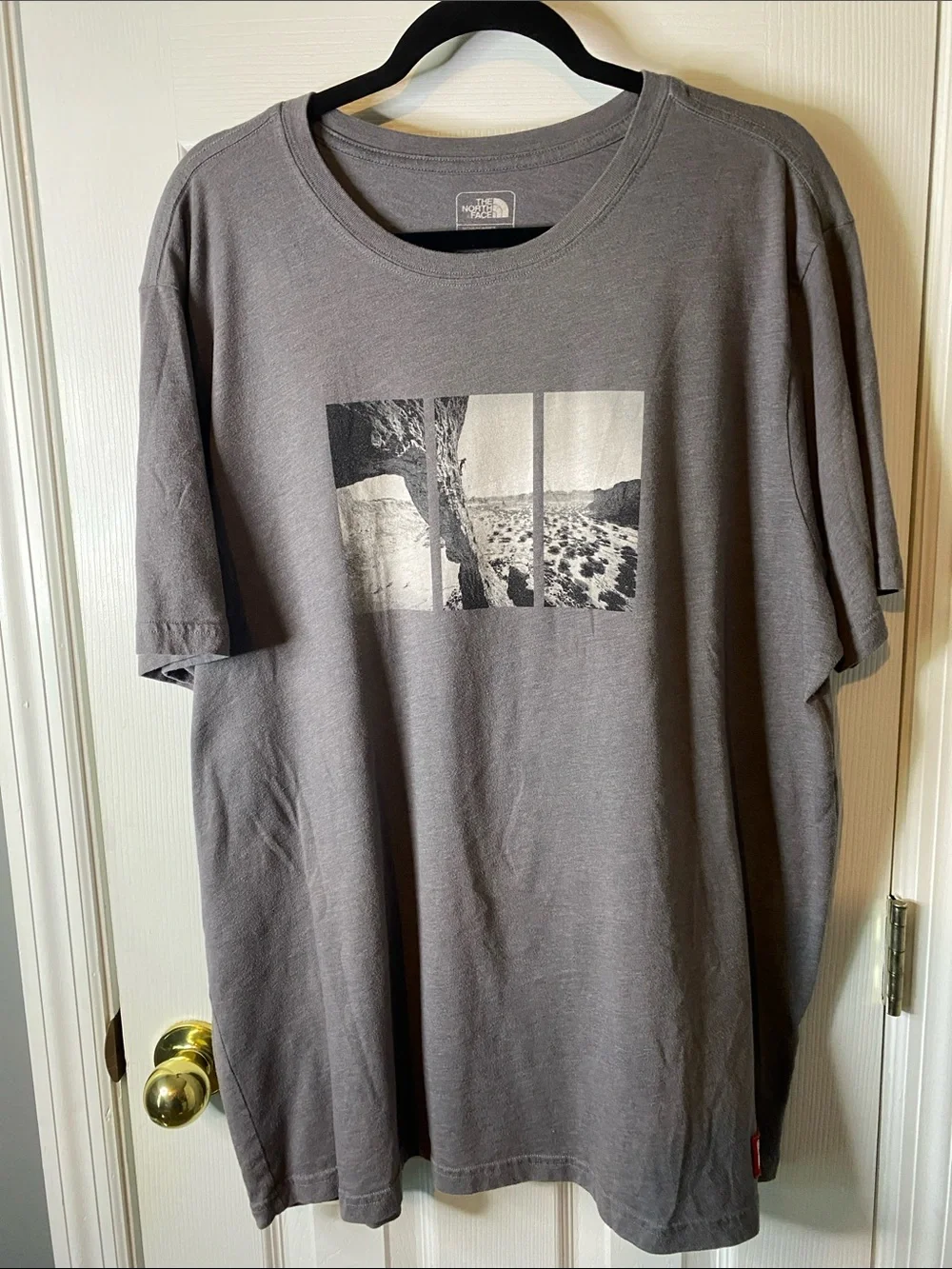 The North Face Men's Gray Graphic Crew Tee Size XXL